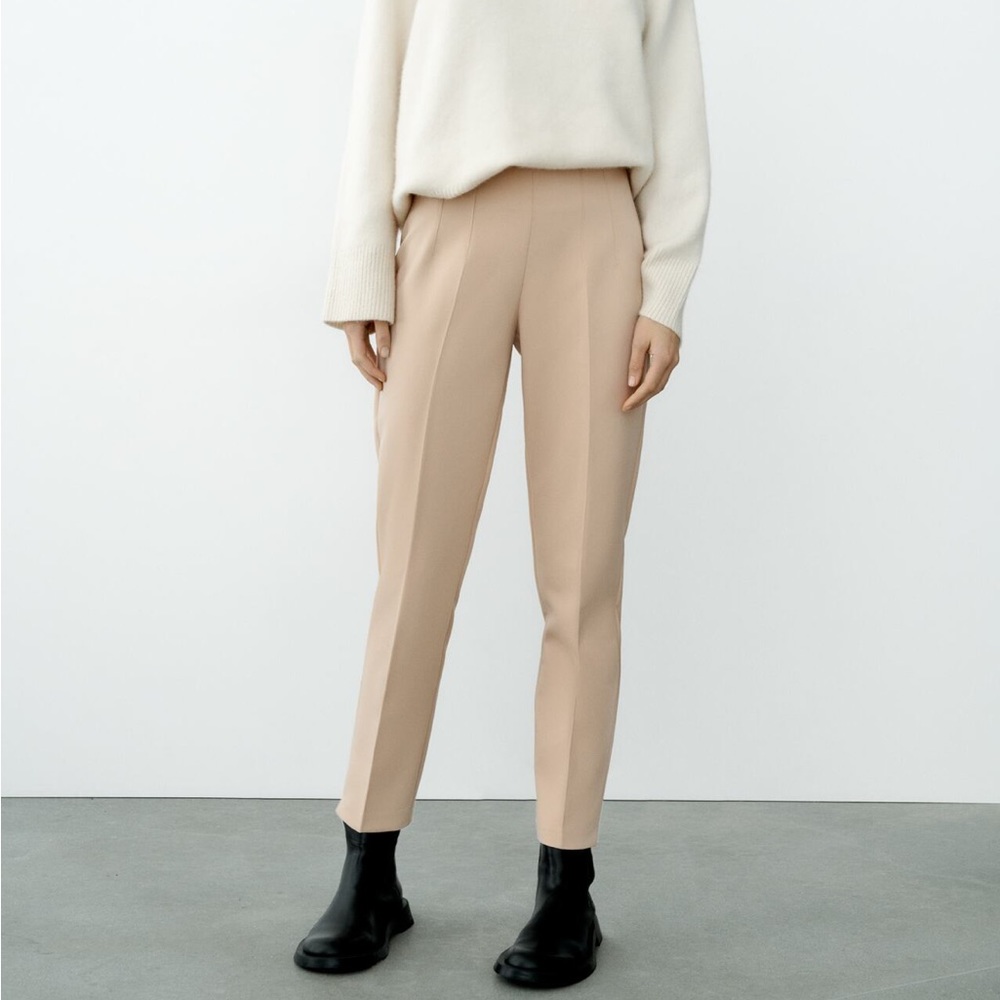 Zara buttoned high waist pant